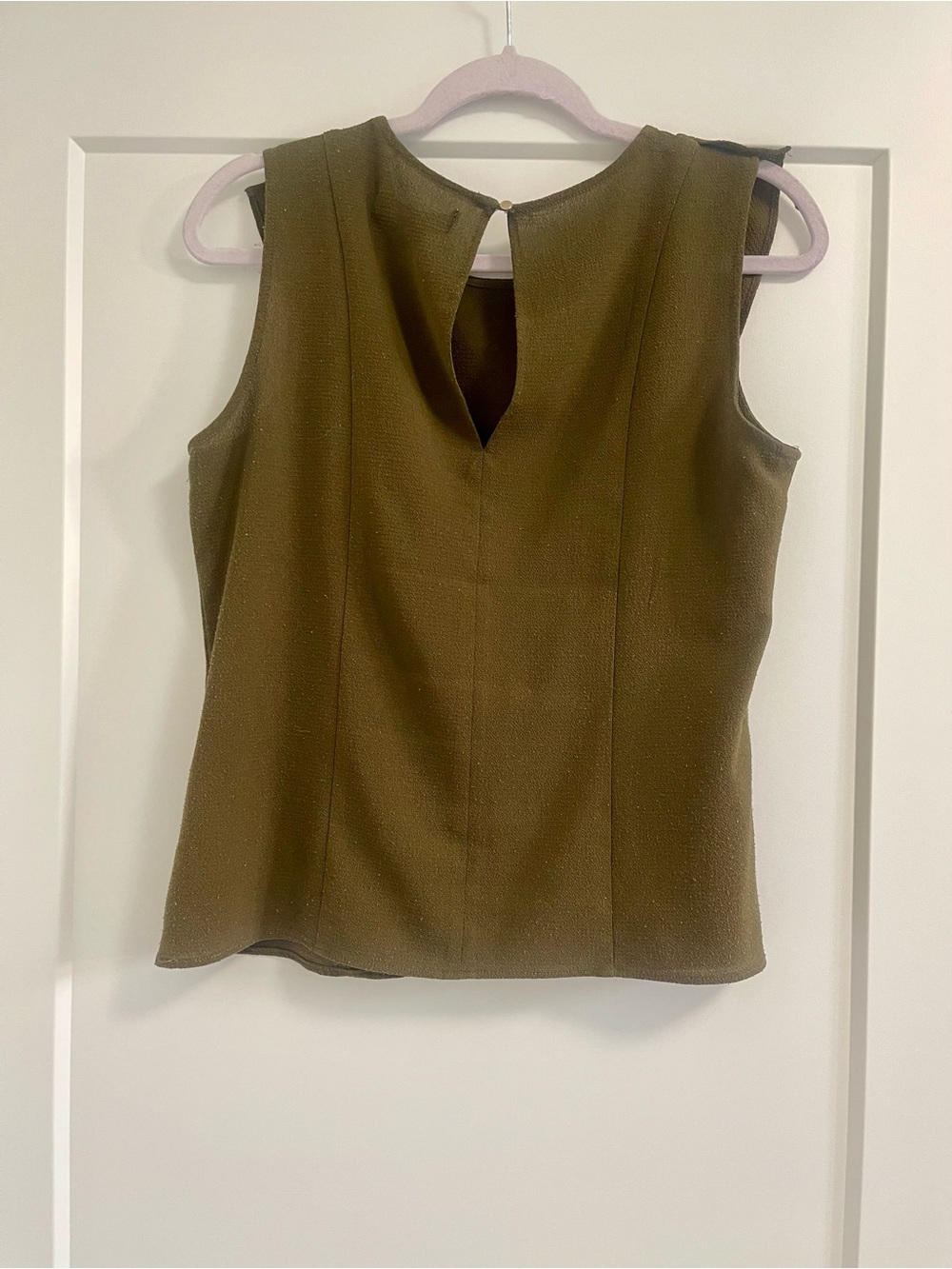 Vero Moda Olive Ruffle-Trim Sleeveless Top - Picture 2 of 3